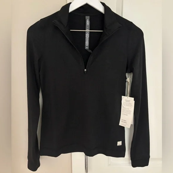 NEW! Vuori Halo Essential Half-Zip Pullover Long Sleeve Top Black Heather Small - Picture 1 of 9